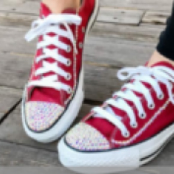RED SWAROVSKI CRYSTAL CONVERSE - Picture 1 of 5
